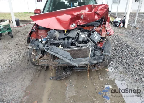 2020 Kia Soul Lx z USA, uszkodzony, nr VIN KNDJ23AU6L7107650